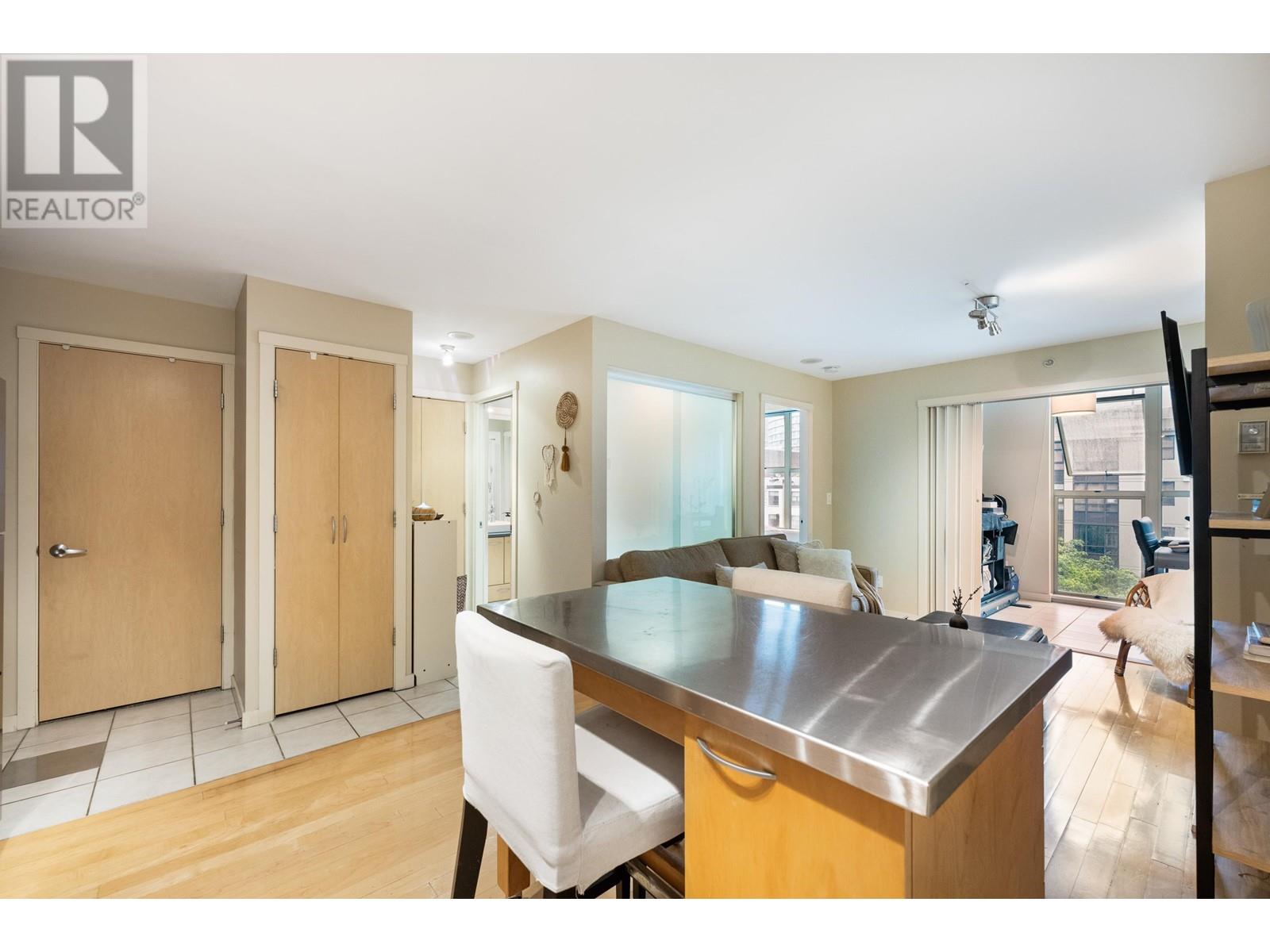 705 969 Richards Street, Vancouver, British Columbia  V6B 1A8 - Photo 13 - R2828562