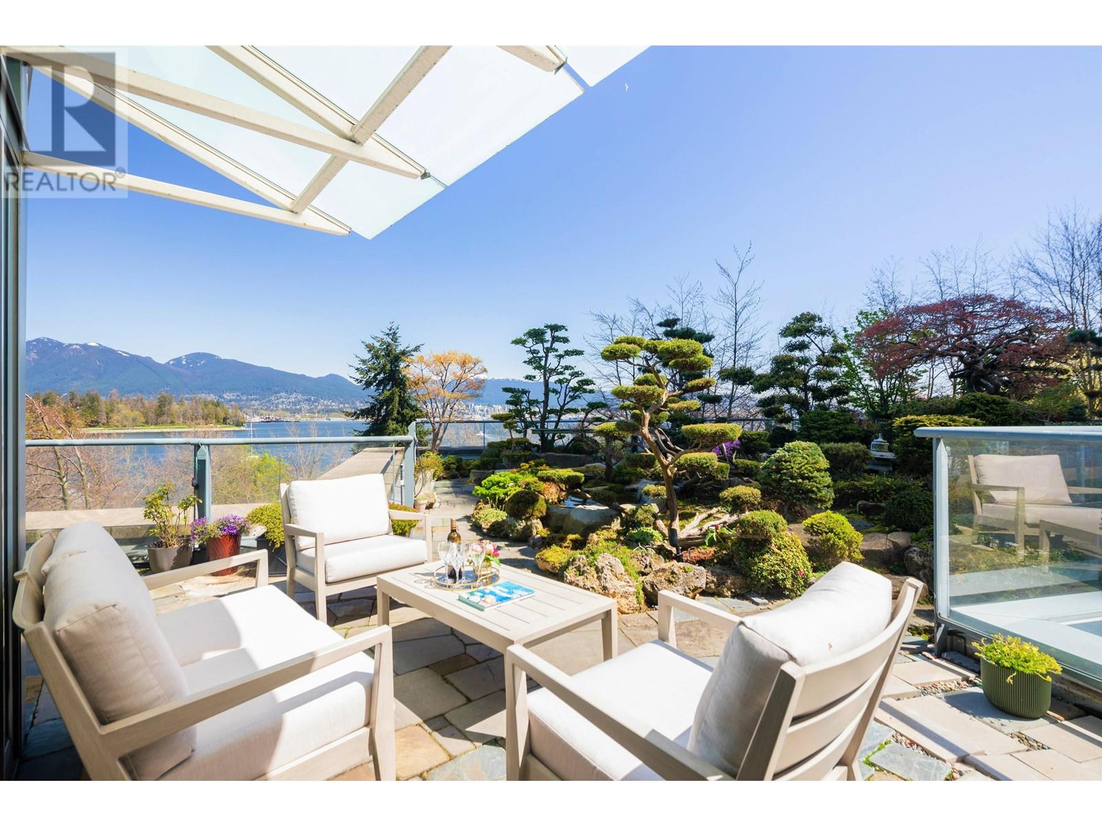 302 323 Jervis Street, Vancouver, British Columbia  V6C 3P8 - Photo 2 - R2828566