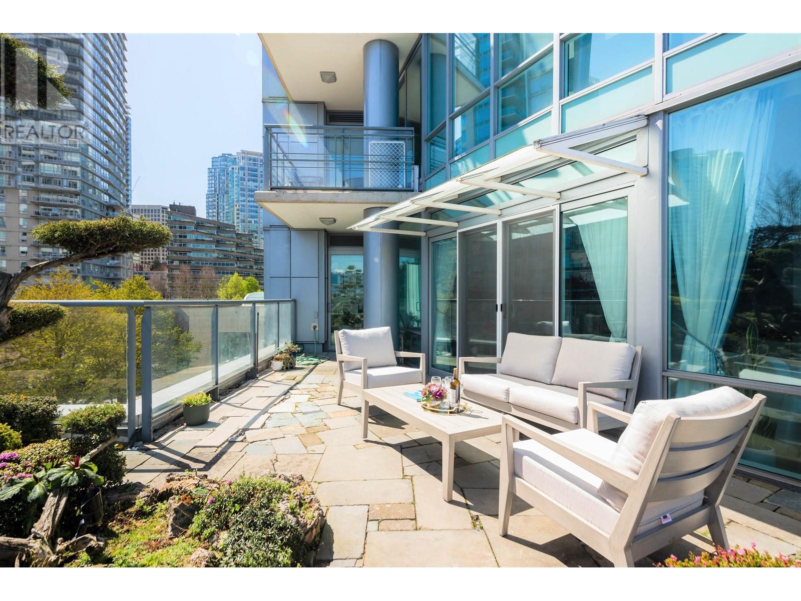 302 323 Jervis Street, Vancouver, British Columbia  V6C 3P8 - Photo 4 - R2828566