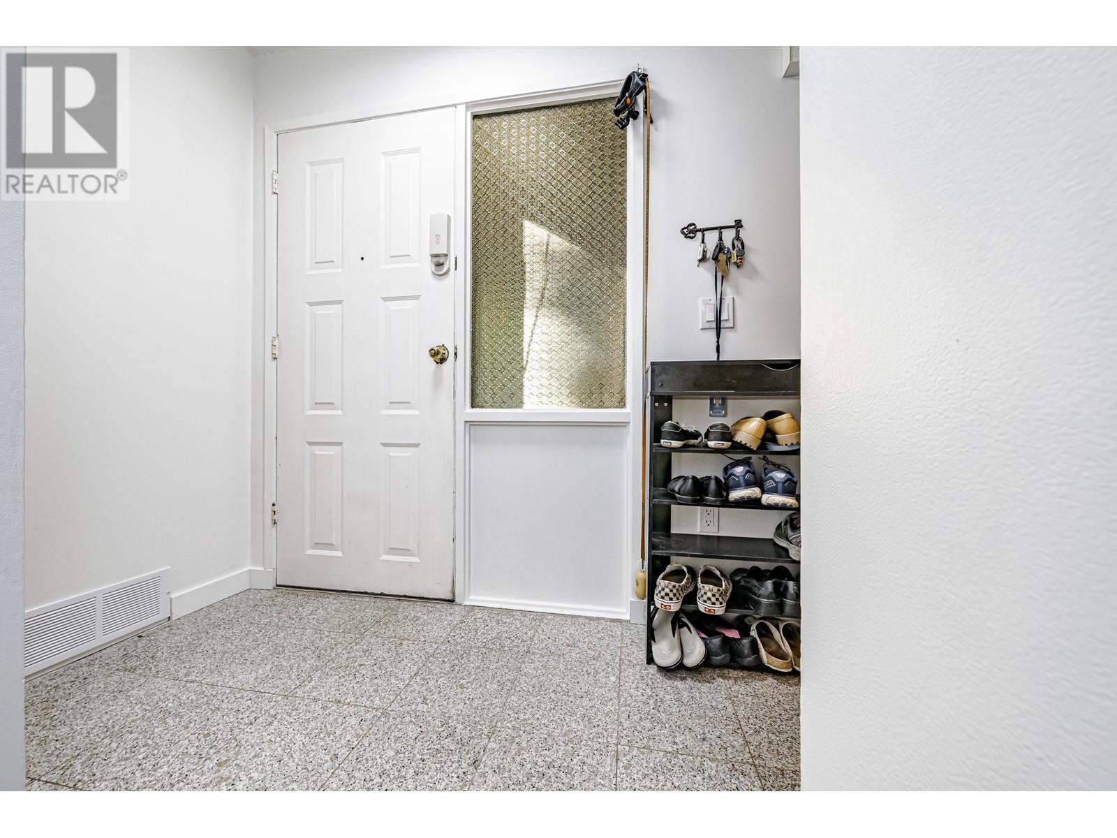 310 Cornell Way, Port Moody, British Columbia  V3H 3W2 - Photo 3 - R2828590