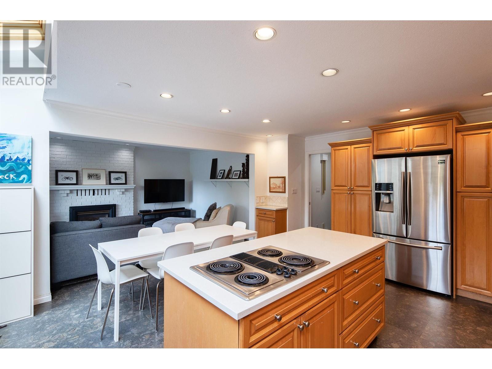 6207 Dunbar Street, Vancouver, British Columbia  V6N 1X3 - Photo 11 - R2828571