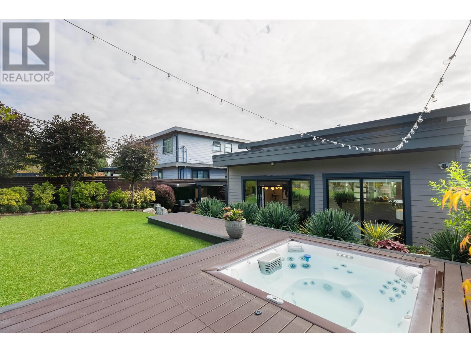 882 Whitchurch, North Vancouver, British Columbia  V7L 2A4 - Photo 13 - R2828589