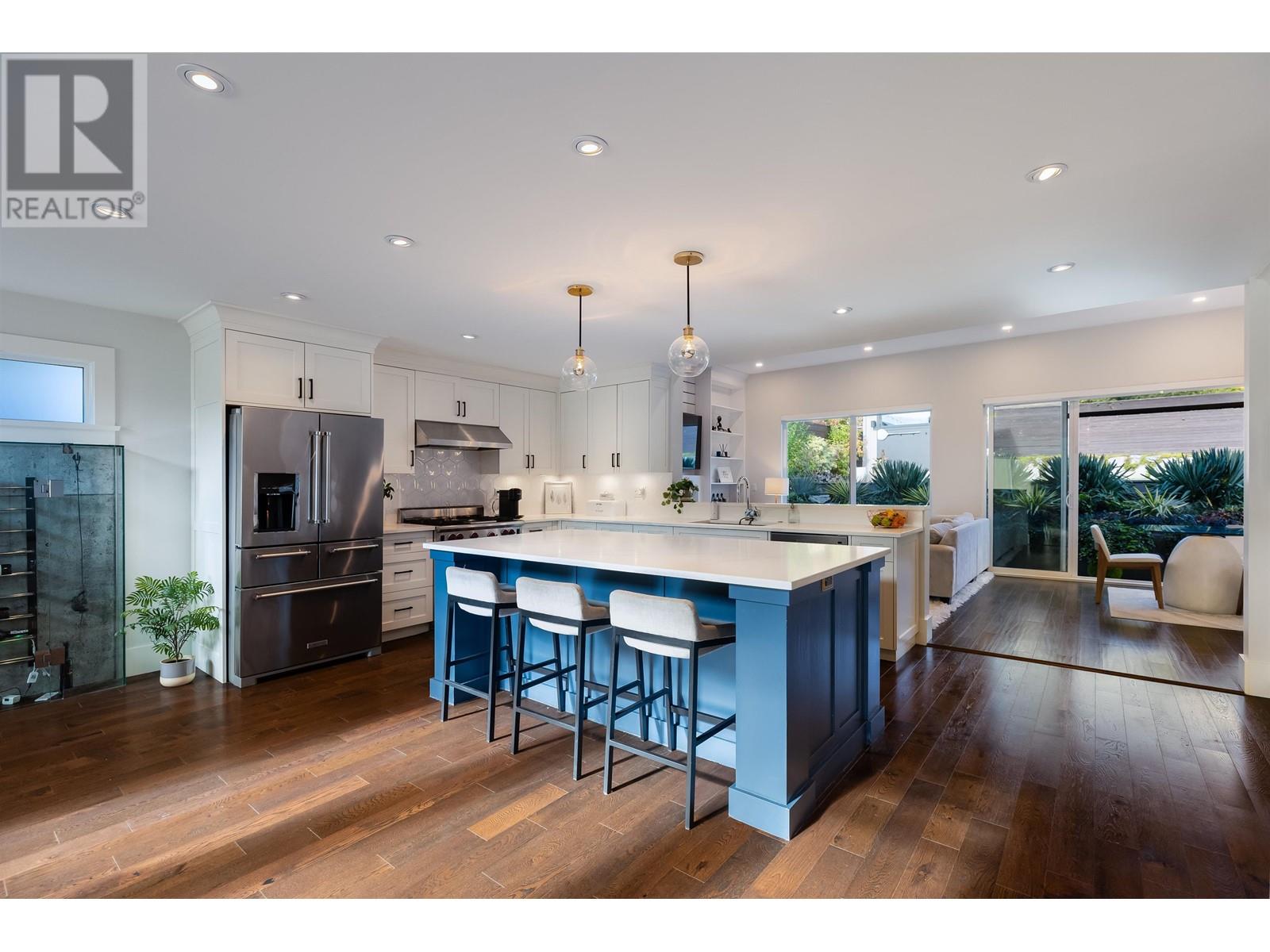 882 Whitchurch, North Vancouver, British Columbia  V7L 2A4 - Photo 6 - R2828589