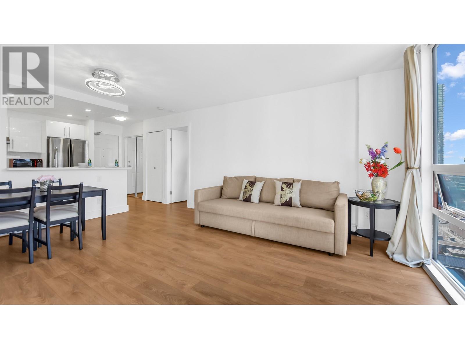 1704 811 Helmcken Street, Vancouver, British Columbia  V6Z 1B1 - Photo 2 - R2810055