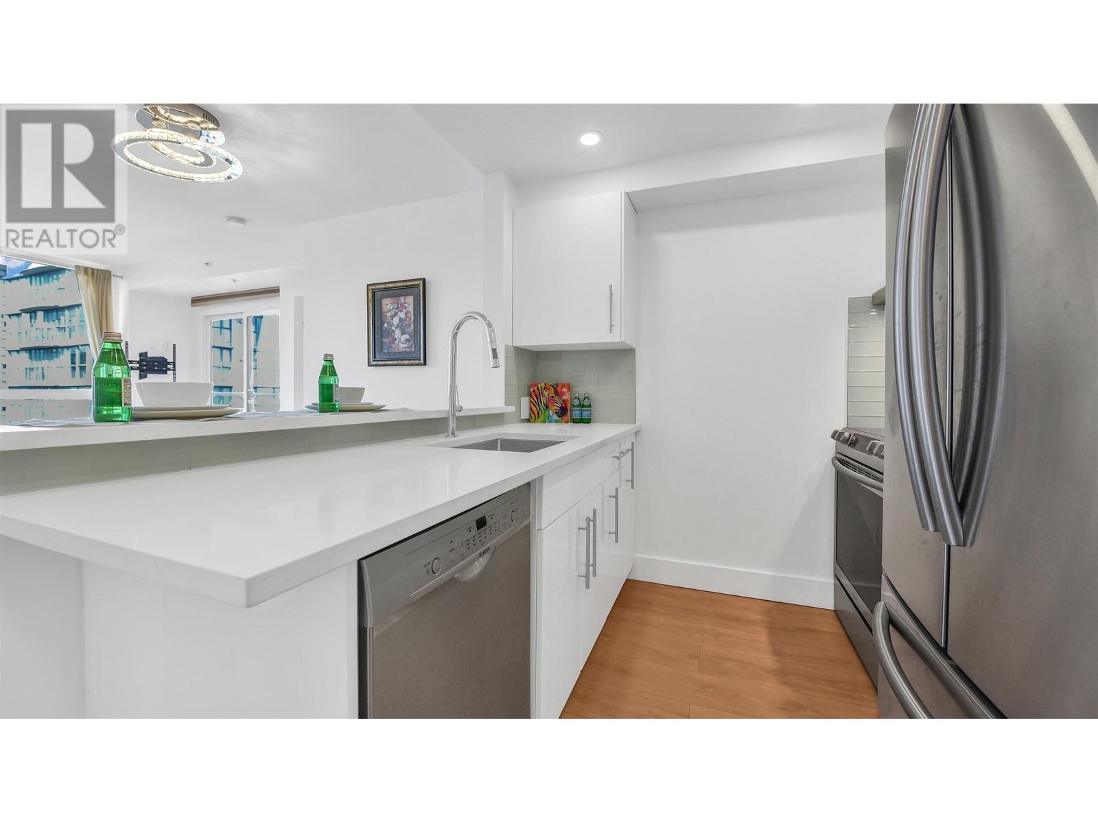 1704 811 Helmcken Street, Vancouver, British Columbia  V6Z 1B1 - Photo 4 - R2810055