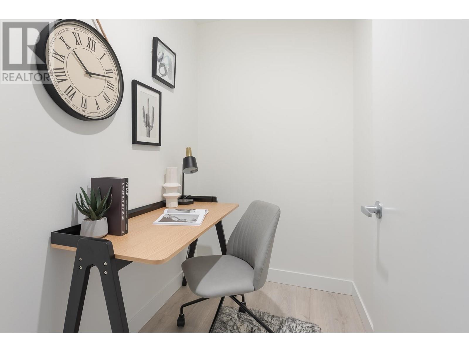 102 2688 Duke Street, Vancouver, British Columbia  V5R 4S9 - Photo 13 - R2827471