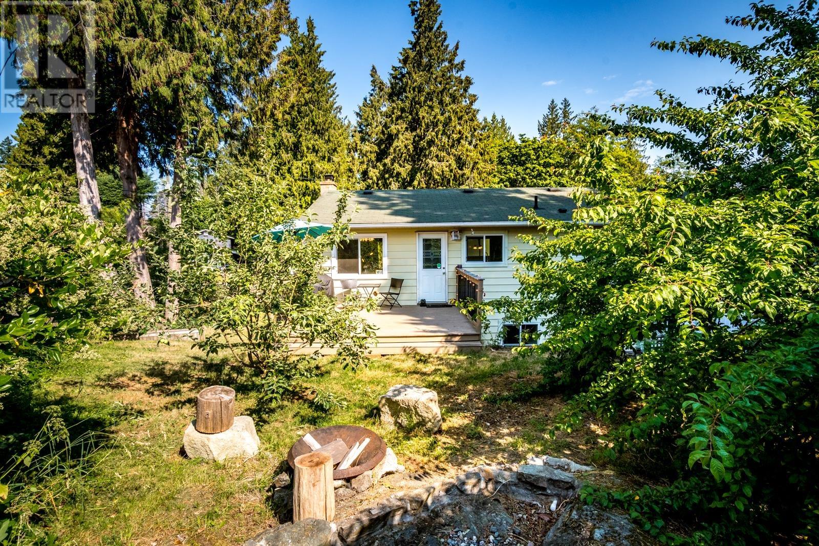 4642 Cochrane Road, Madeira Park, British Columbia  V0N 2H1 - Photo 24 - R2821401