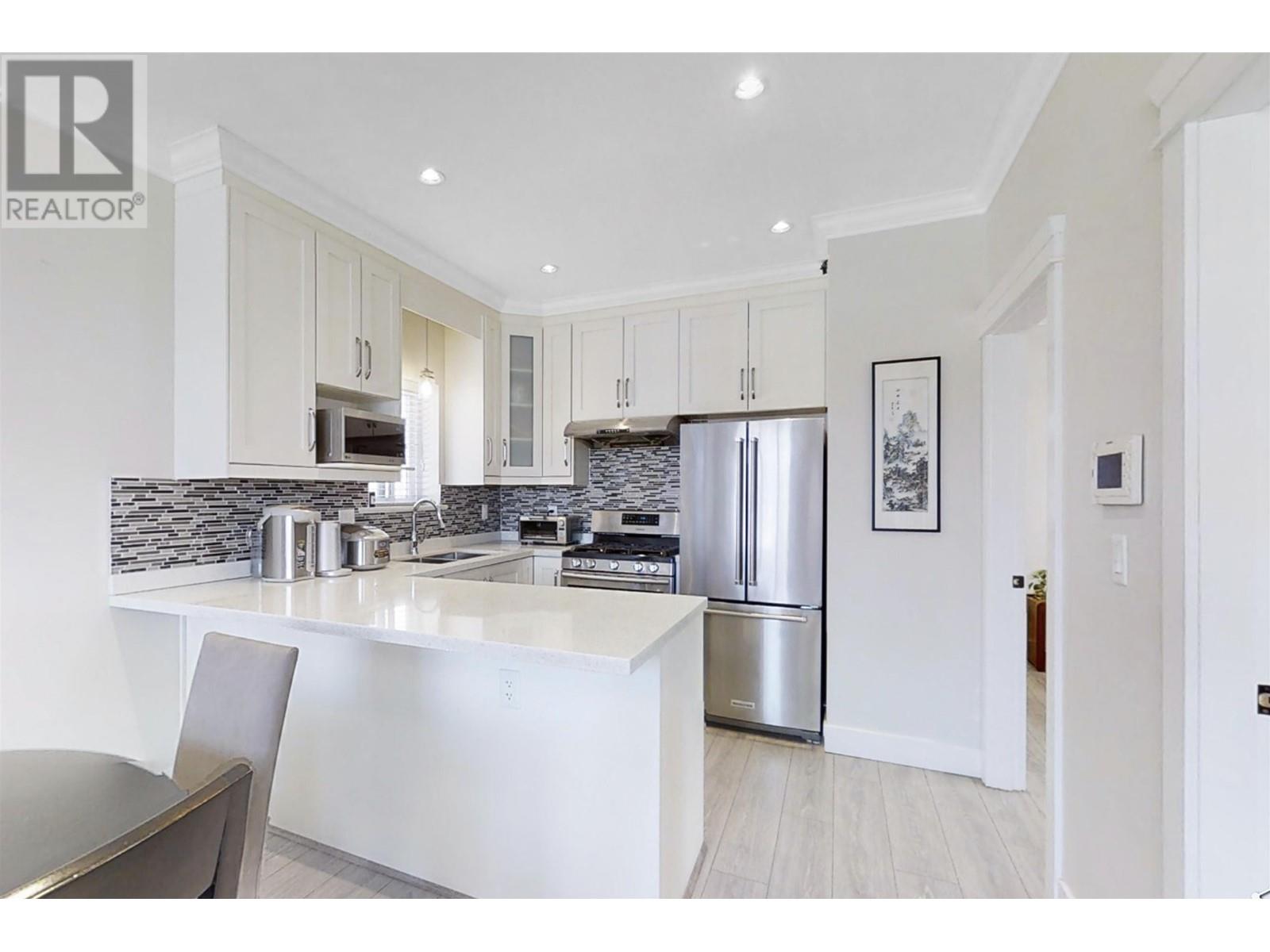 8026 Fraser Street, Vancouver, British Columbia  V5X 3X4 - Photo 11 - R2807338