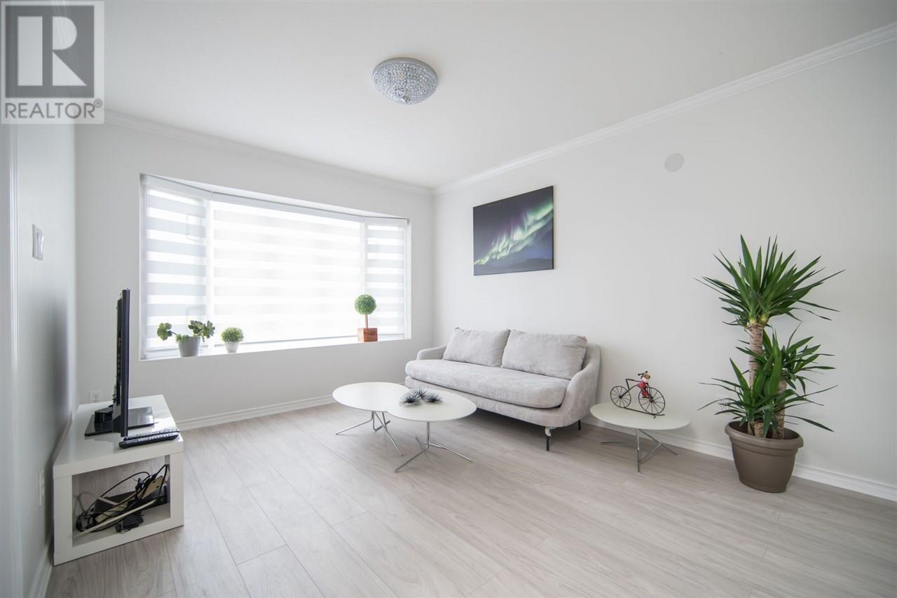 188 E 39th Avenue, Vancouver, British Columbia  V5W 1J8 - Photo 3 - R2826485