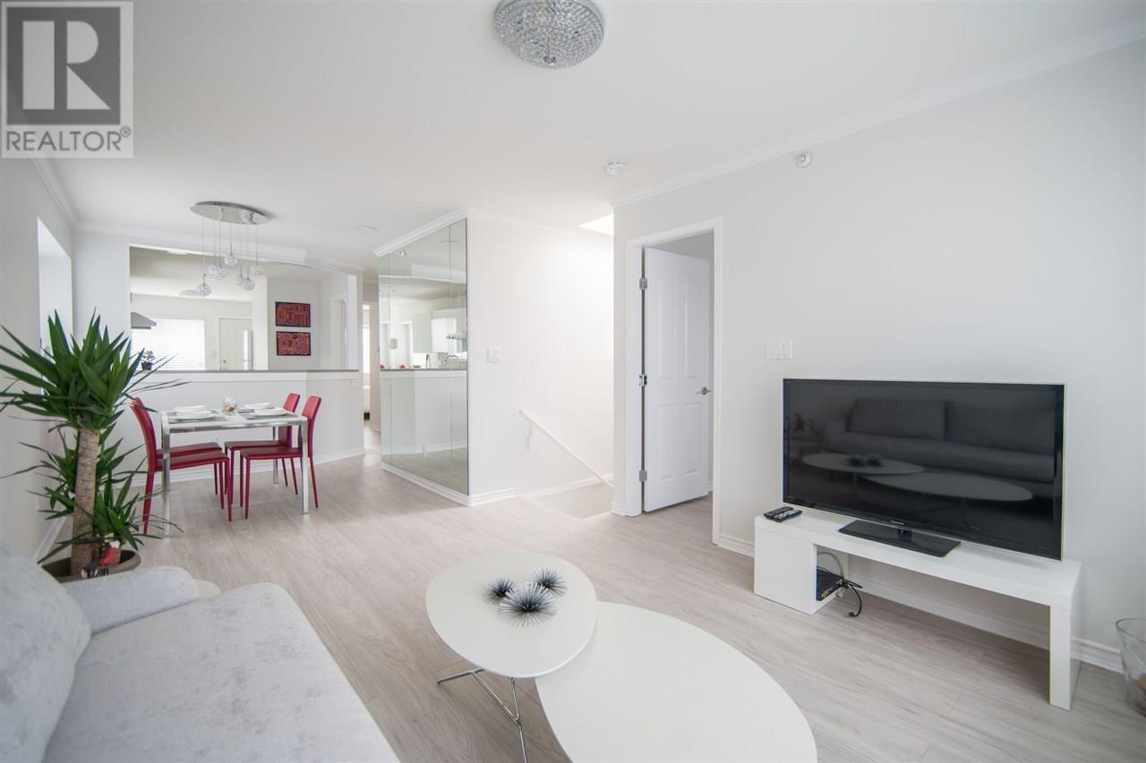 188 E 39th Avenue, Vancouver, British Columbia  V5W 1J8 - Photo 4 - R2826485