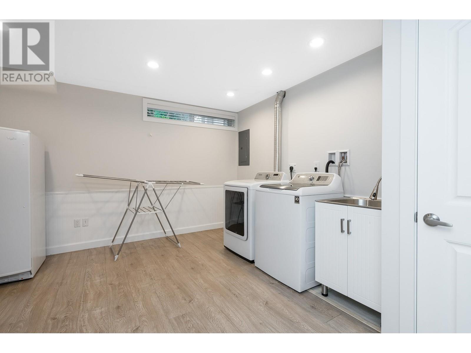 4857 Greentree Place, Burnaby, British Columbia  V5G 3V4 - Photo 30 - R2828451