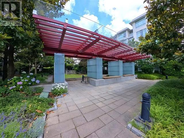 422 2288 W Broadway, Vancouver, British Columbia  V6K 3L1 - Photo 2 - R2827384