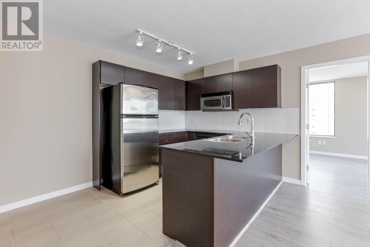 1604 4118 Dawson Street, Burnaby, British Columbia  V5C 0A3 - Photo 3 - R2828638