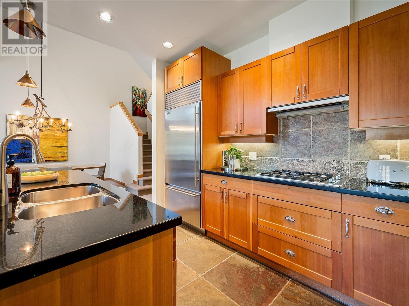 8315 Glen Abbey Lane, Whistler, British Columbia  V8E 1J7 - Photo 10 - R2828642