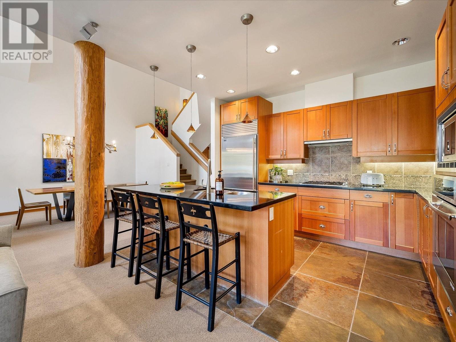 8315 Glen Abbey Lane, Whistler, British Columbia  V8E 1J7 - Photo 9 - R2828642