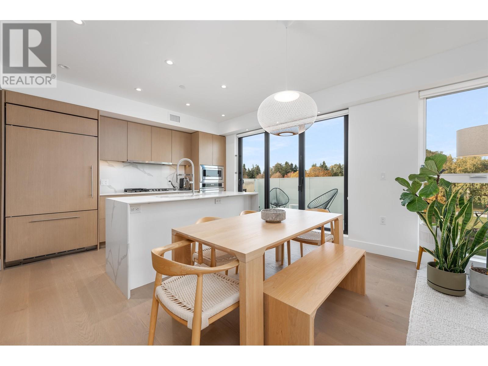 602 5089 Quebec Street, Vancouver, British Columbia  V5W 0E5 - Photo 1 - R2828646