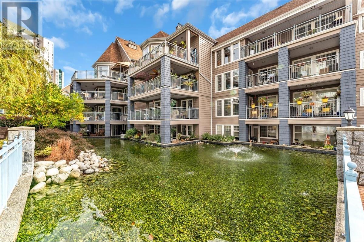 202 3075 Primrose Lane, Coquitlam, British Columbia  V3B 7S2 - Photo 4 - R2828660