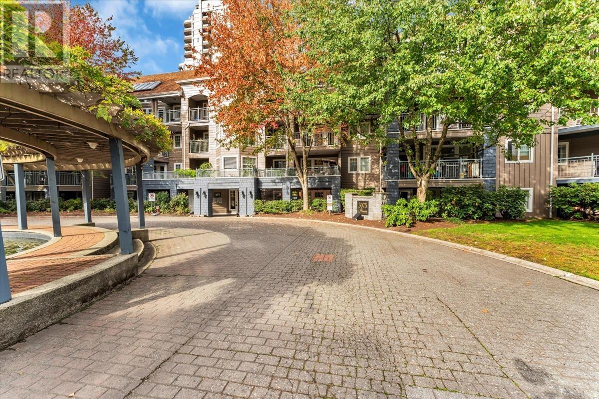 202 3075 Primrose Lane, Coquitlam, British Columbia  V3B 7S2 - Photo 6 - R2828660