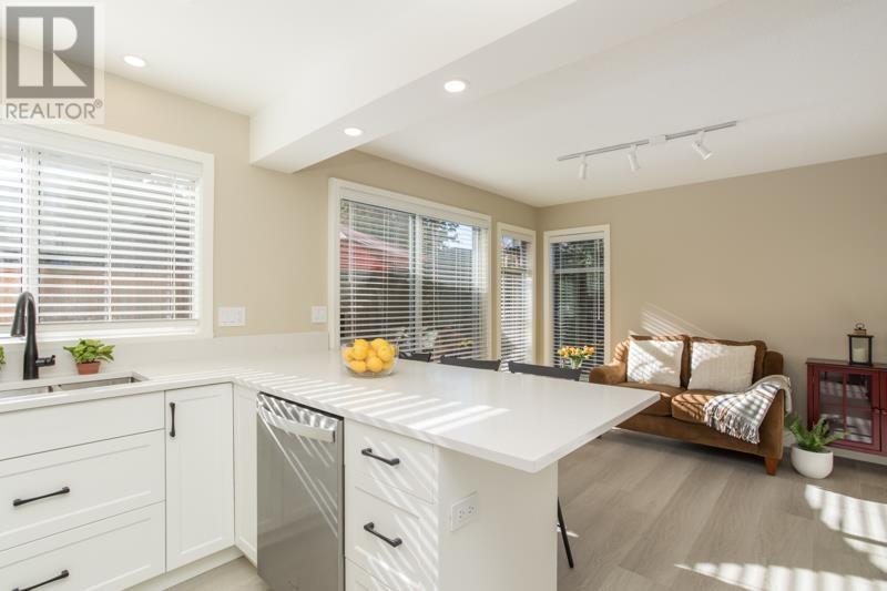 5 5311 Lackner Crescent, Richmond, British Columbia  V7E 6B7 - Photo 6 - R2828663