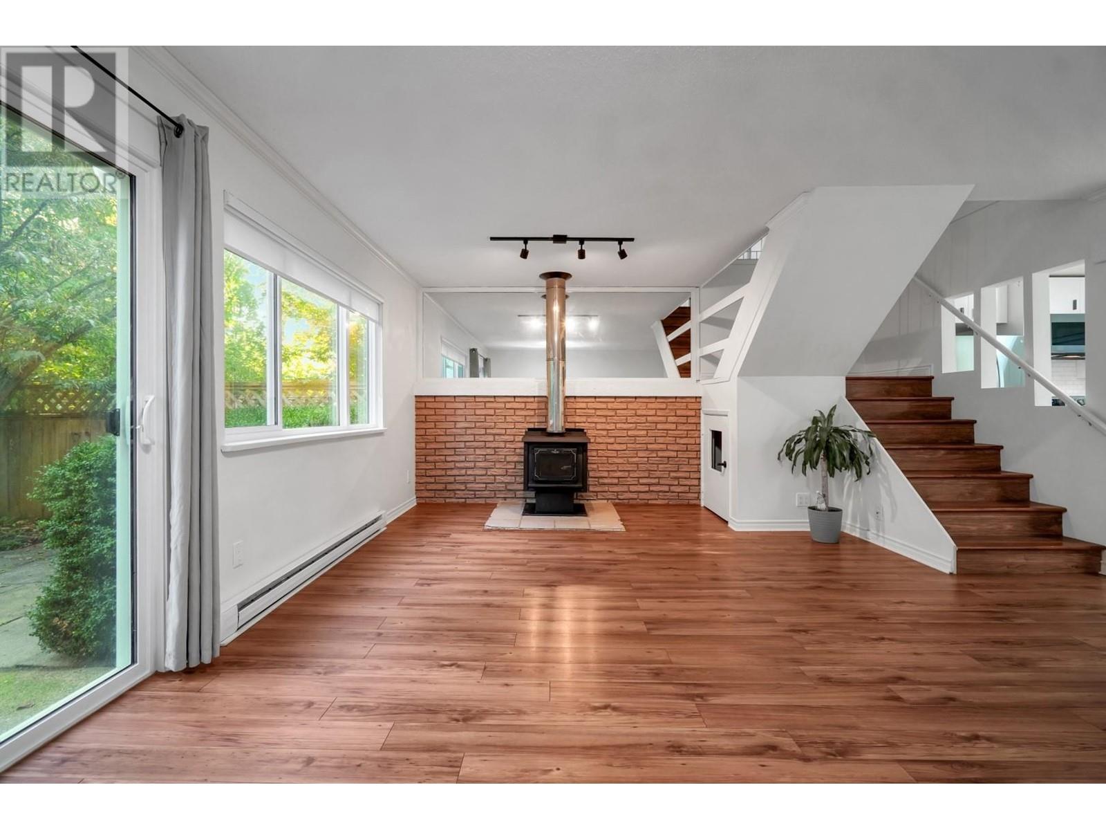 12117 Schmidt Crescent, Maple Ridge, British Columbia  V2X 8A2 - Photo 11 - R2828678