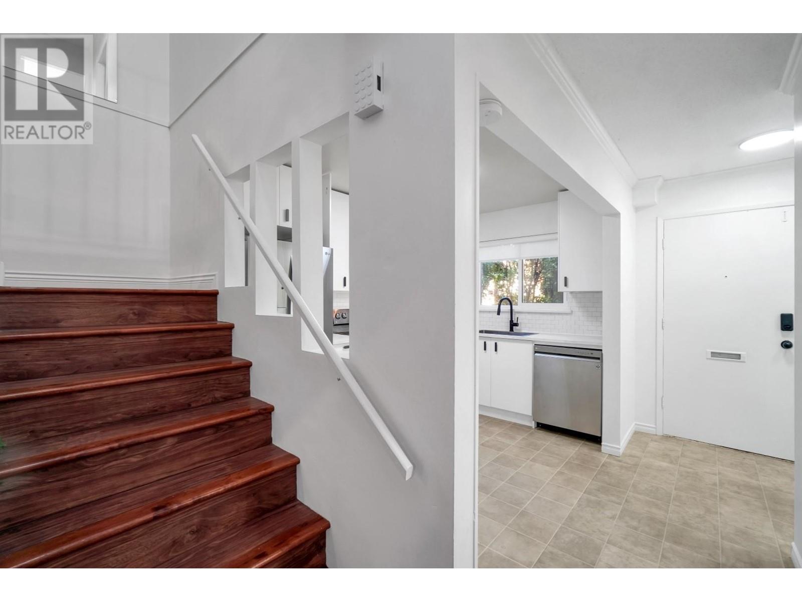 12117 Schmidt Crescent, Maple Ridge, British Columbia  V2X 8A2 - Photo 14 - R2828678