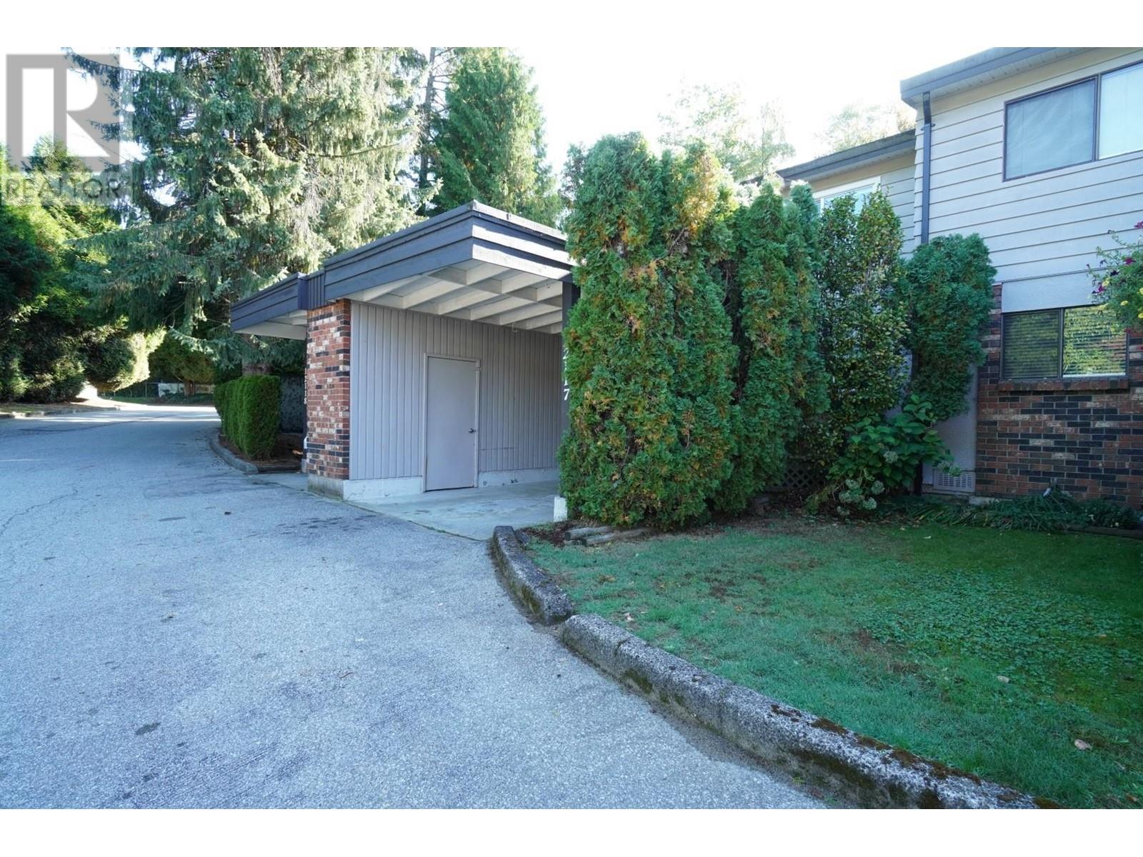 12117 Schmidt Crescent, Maple Ridge, British Columbia  V2X 8A2 - Photo 34 - R2828678