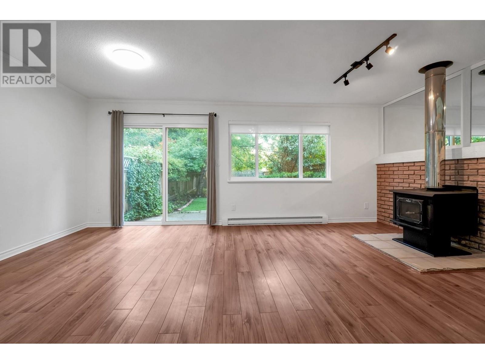 12117 Schmidt Crescent, Maple Ridge, British Columbia  V2X 8A2 - Photo 6 - R2828678