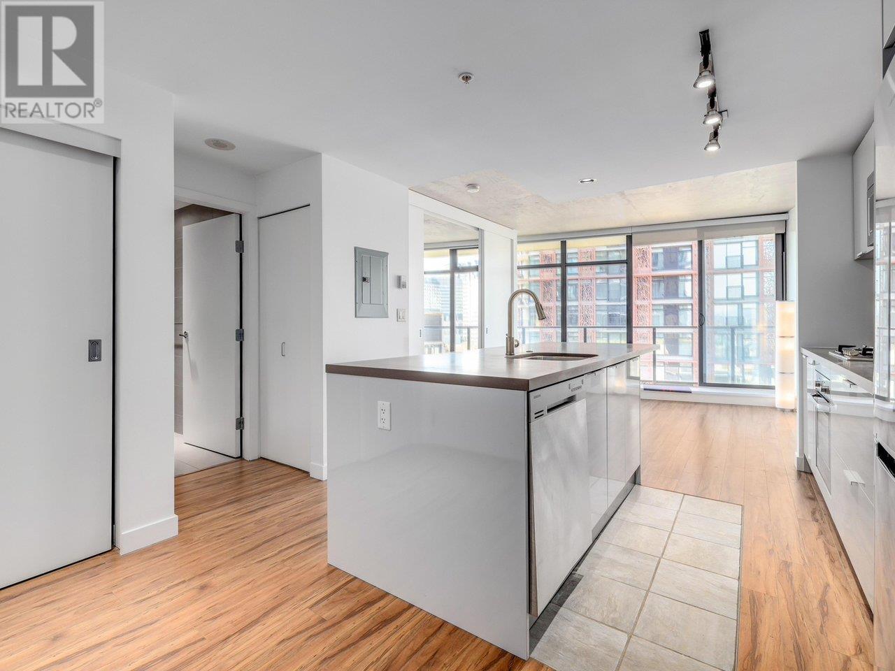 1508 108 W Cordova Street, Vancouver, British Columbia  V6B 0G5 - Photo 4 - R2828706