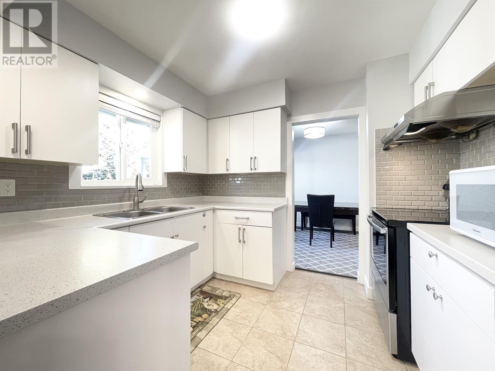 1621 Como Lake Avenue, Coquitlam, British Columbia  V3J 3P7 - Photo 8 - R2828624