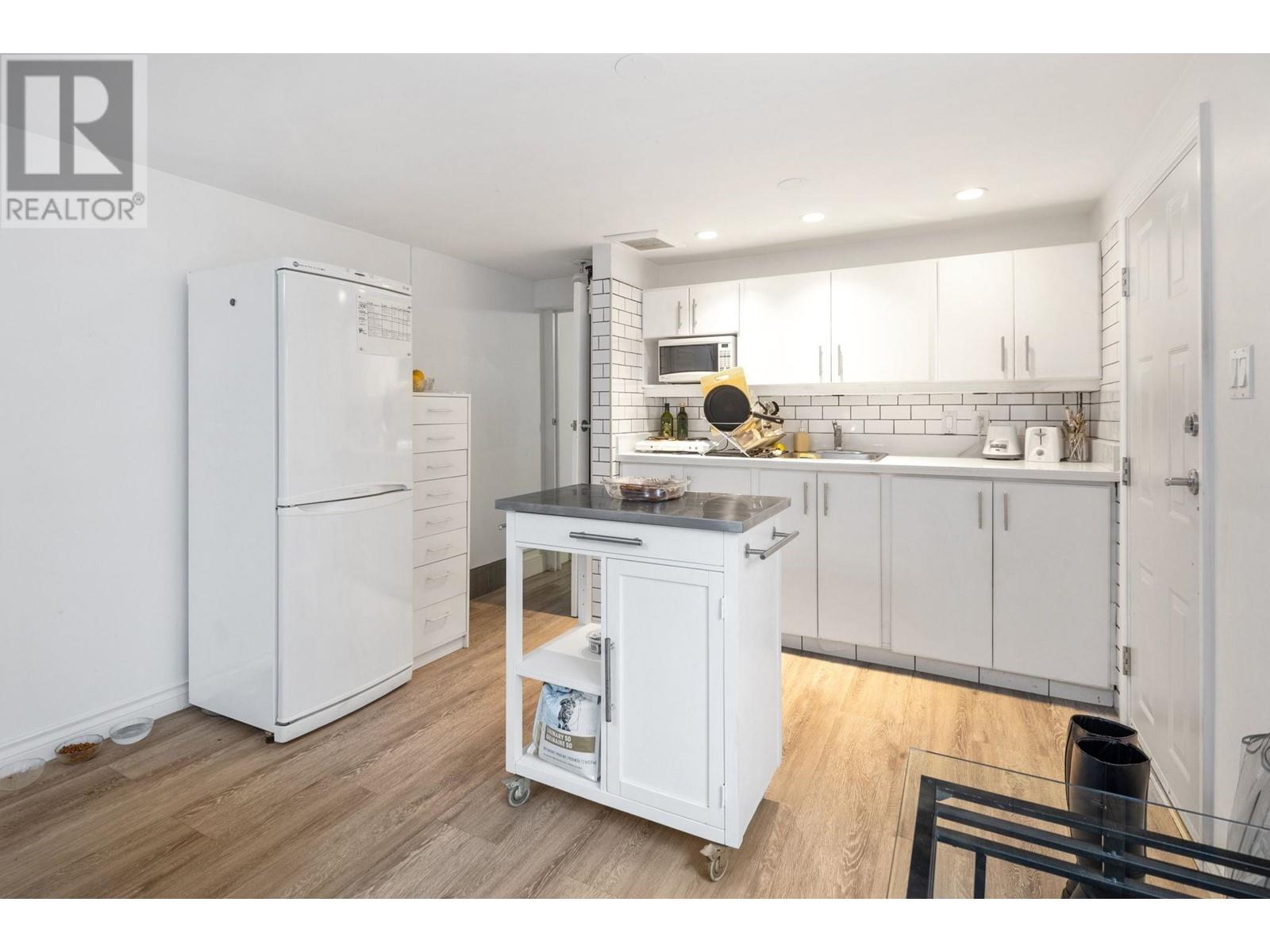 1332 Tatlow Avenue, North Vancouver, British Columbia  V7P 2Z6 - Photo 17 - R2828640