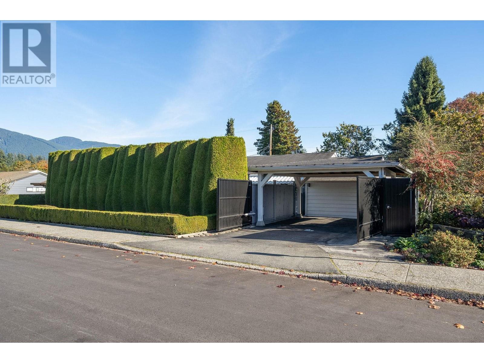 1332 Tatlow Avenue, North Vancouver, British Columbia  V7P 2Z6 - Photo 20 - R2828640