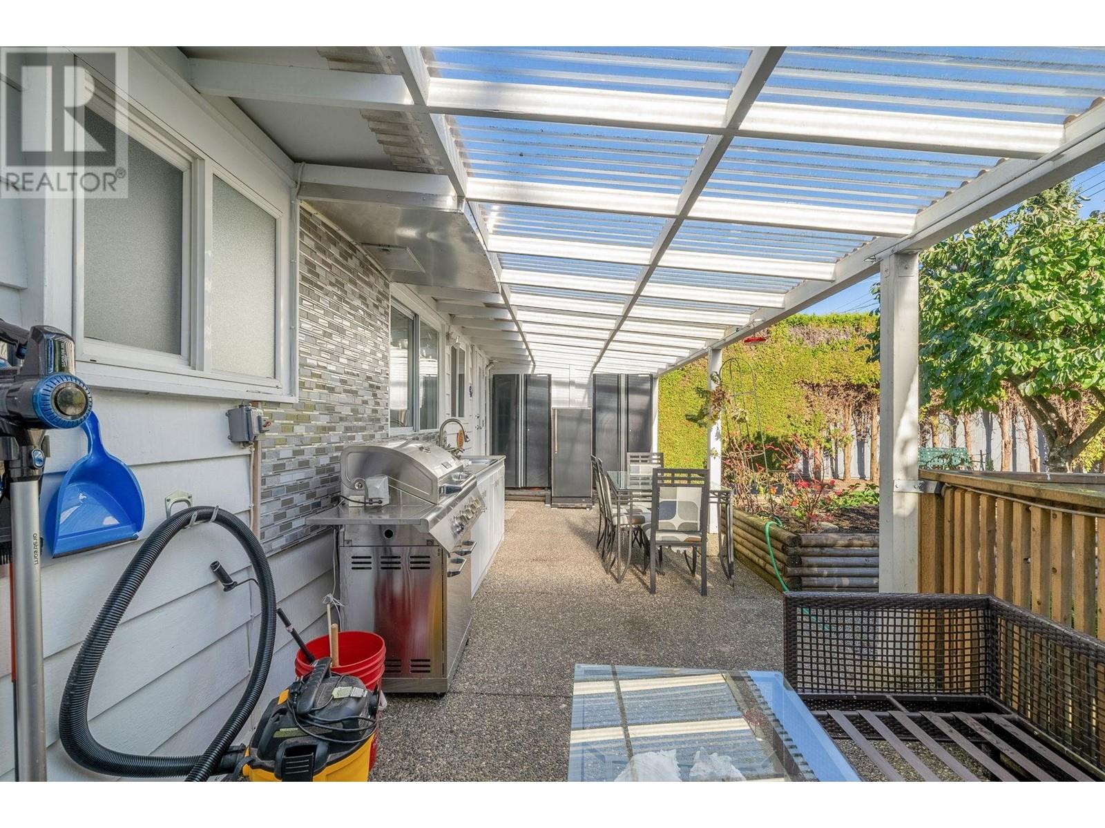 1332 Tatlow Avenue, North Vancouver, British Columbia  V7P 2Z6 - Photo 32 - R2828640