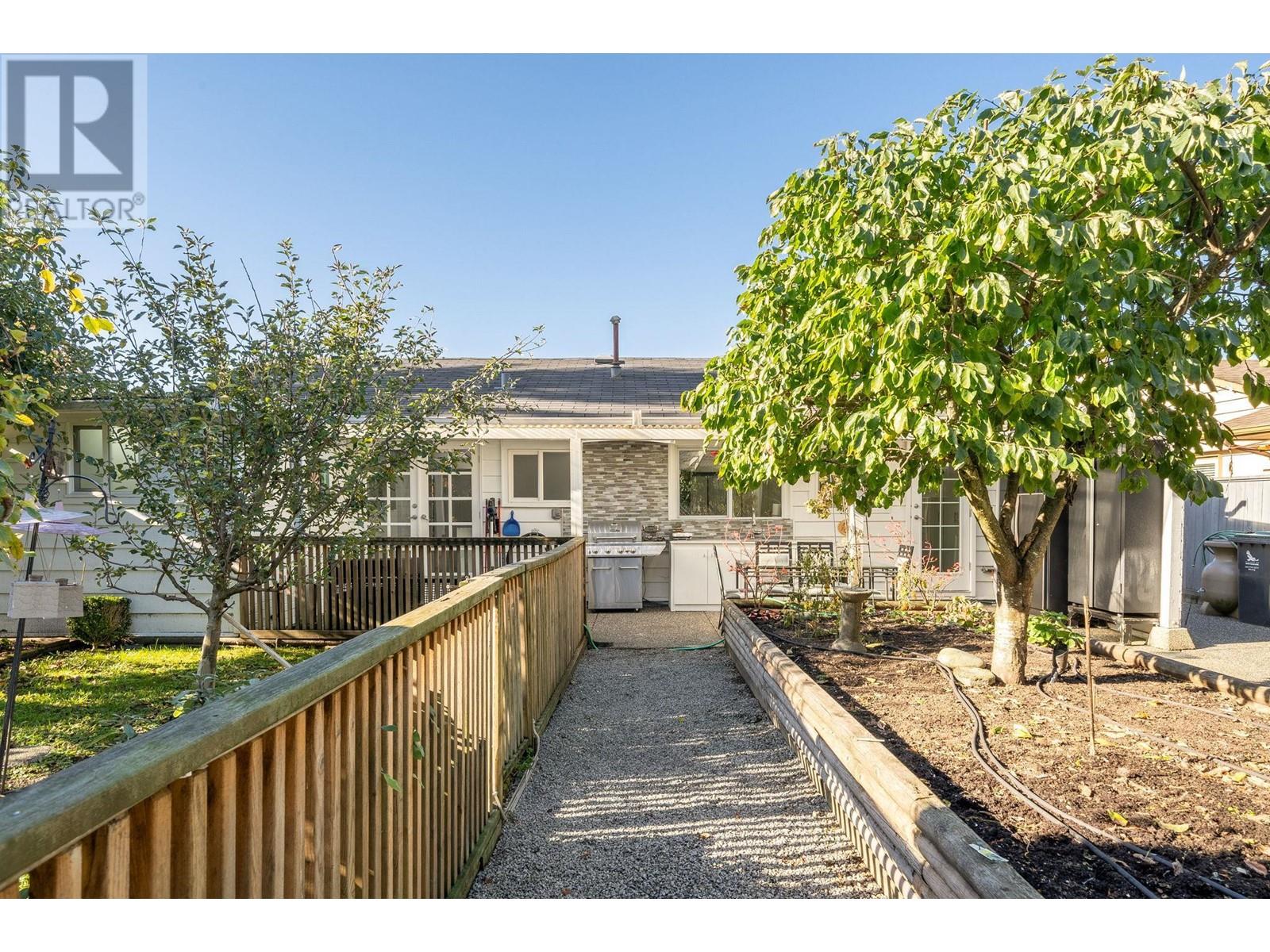 1332 Tatlow Avenue, North Vancouver, British Columbia  V7P 2Z6 - Photo 35 - R2828640