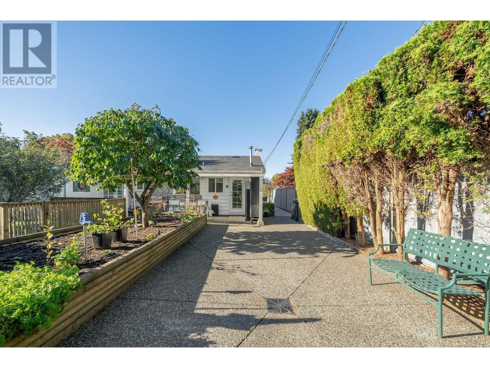 1332 Tatlow Avenue, North Vancouver, British Columbia  V7P 2Z6 - Photo 36 - R2828640