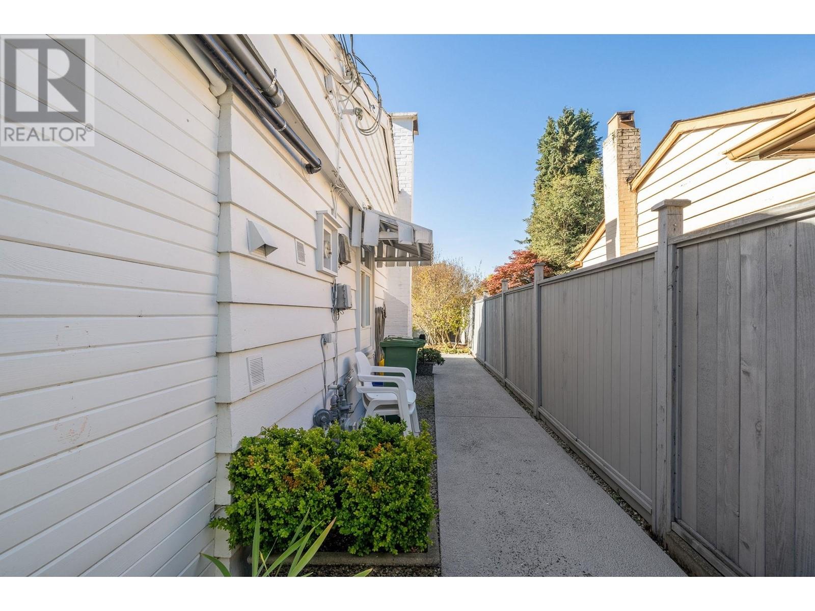 1332 Tatlow Avenue, North Vancouver, British Columbia  V7P 2Z6 - Photo 39 - R2828640