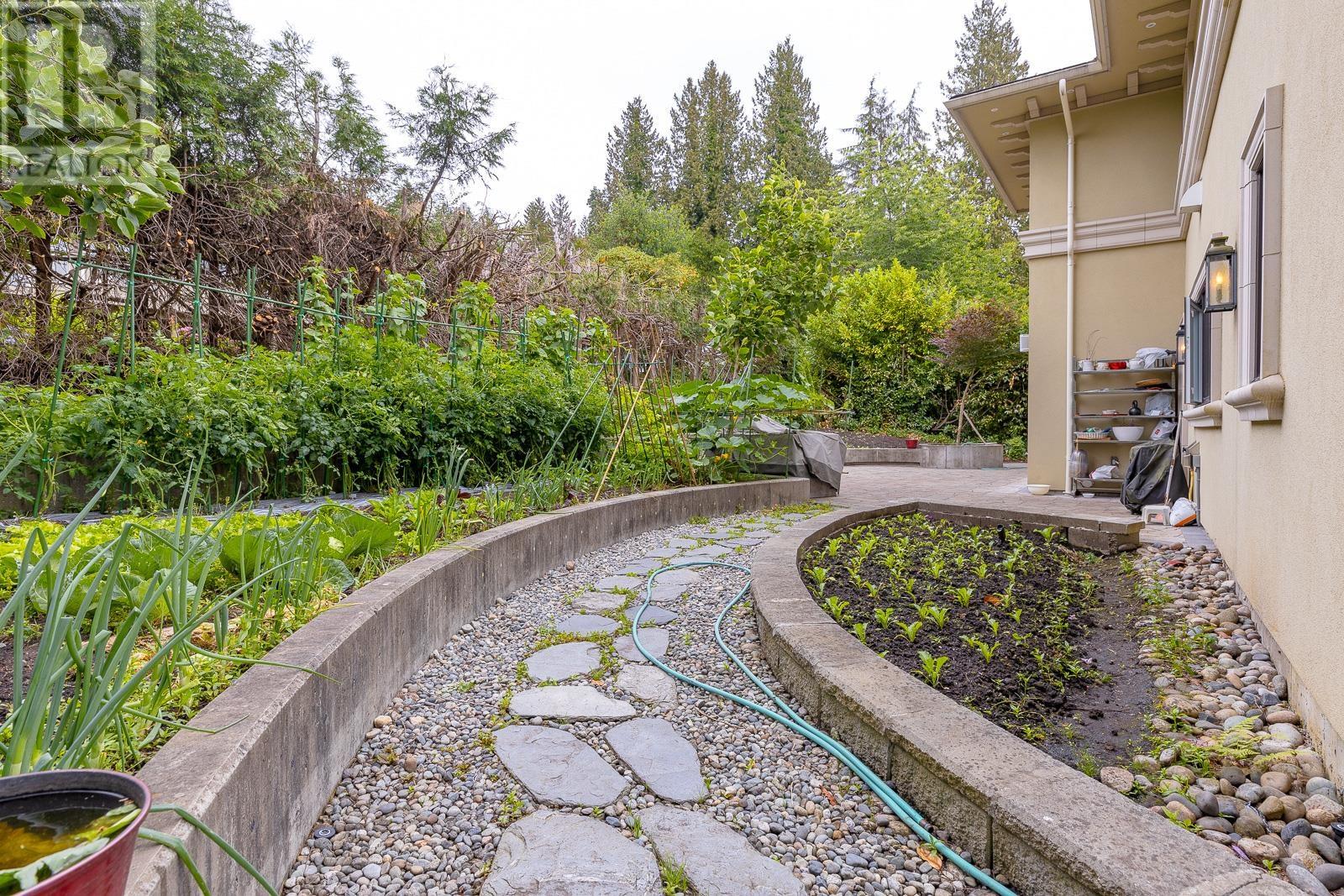 1135 Queens Avenue, West Vancouver, British Columbia  V7S 2K3 - Photo 34 - R2828674