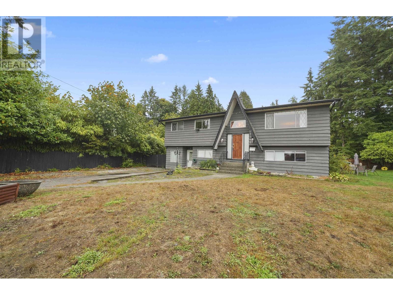 21742 123 Avenue, Maple Ridge, British Columbia  V2X 4C3 - Photo 2 - R2828699