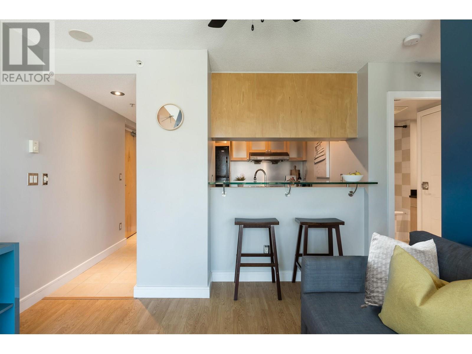 801 1003 Burnaby Street, Vancouver, British Columbia  V6E 4R7 - Photo 2 - R2828644