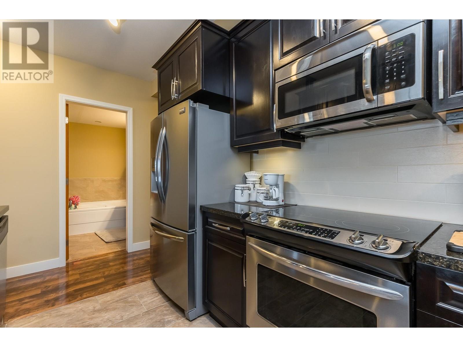 310 11887 Burnett Street, Maple Ridge, British Columbia  V2X 6P6 - Photo 8 - R2828681