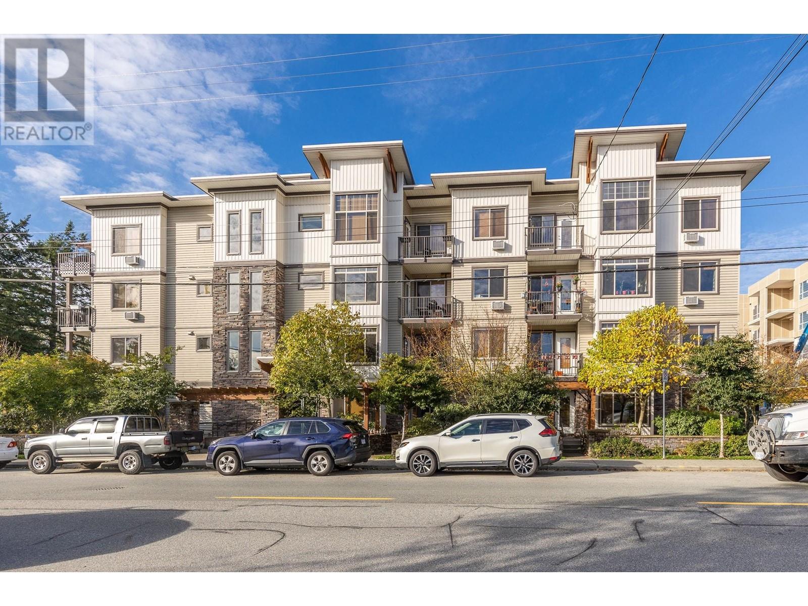 310 11887 Burnett Street, Maple Ridge, British Columbia  V2X 6P6 - Photo 1 - R2828681