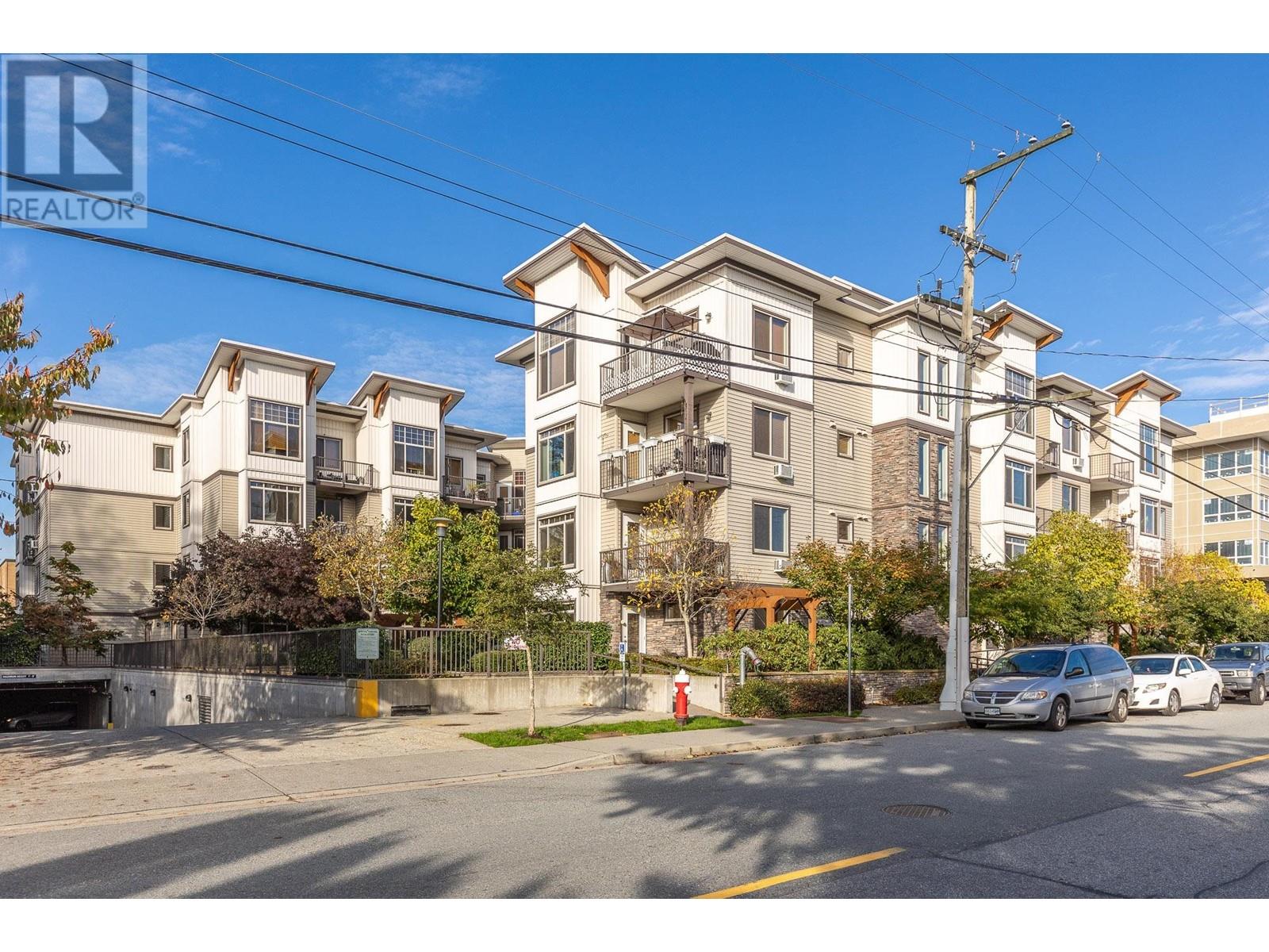 310 11887 Burnett Street, Maple Ridge, British Columbia  V2X 6P6 - Photo 2 - R2828681