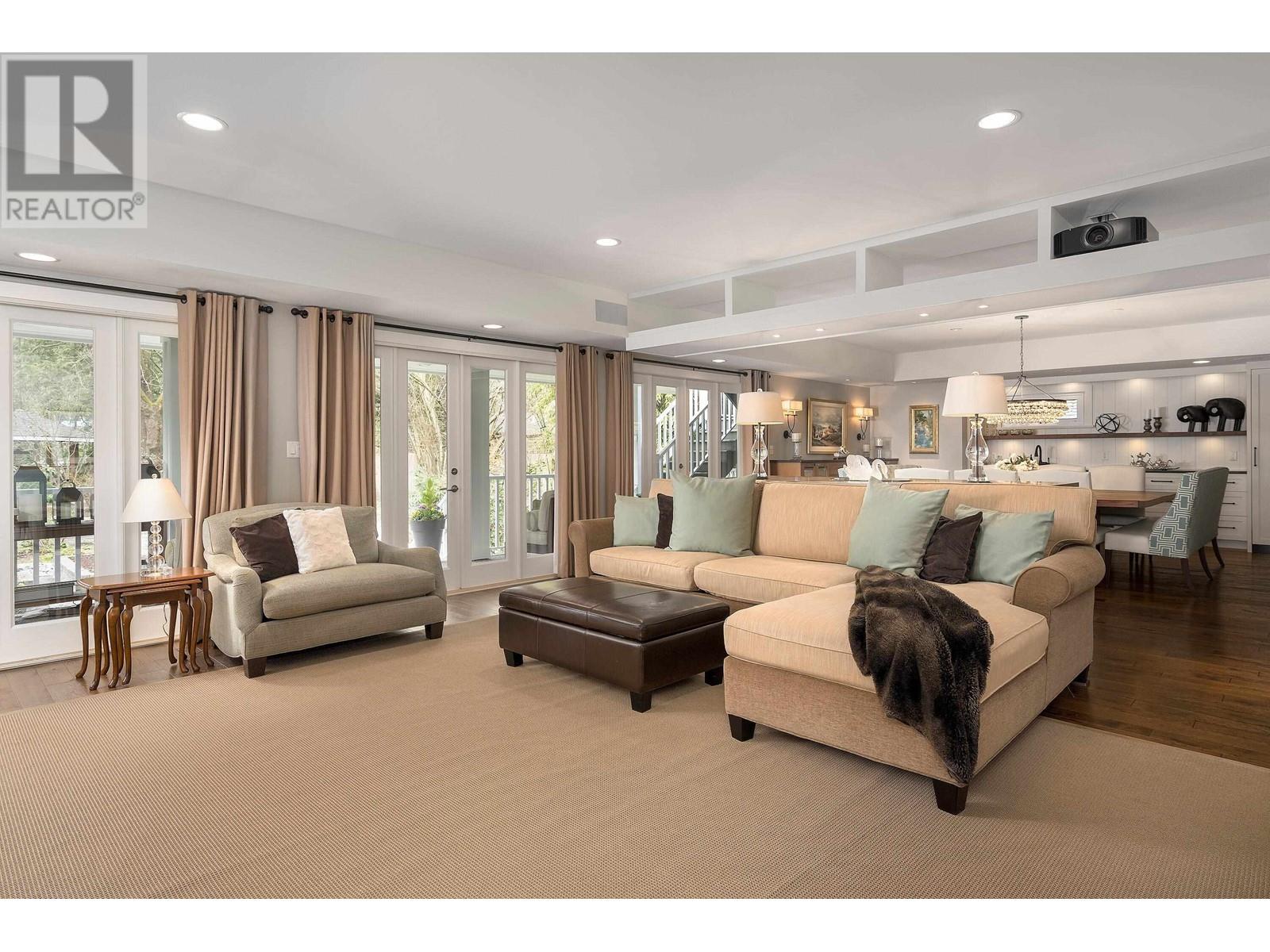 593 Riverside Drive, North Vancouver, British Columbia  V7H 1V4 - Photo 11 - R2791253
