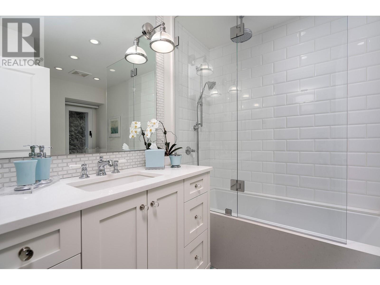 593 Riverside Drive, North Vancouver, British Columbia  V7H 1V4 - Photo 20 - R2791253