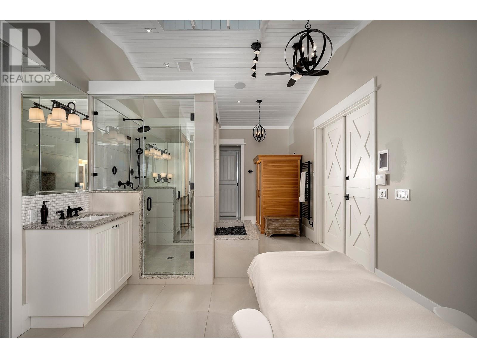 593 Riverside Drive, North Vancouver, British Columbia  V7H 1V4 - Photo 37 - R2791253