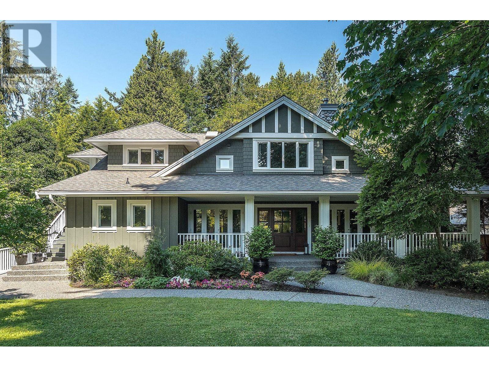 593 Riverside Drive, North Vancouver, British Columbia  V7H 1V4 - Photo 2 - R2791253
