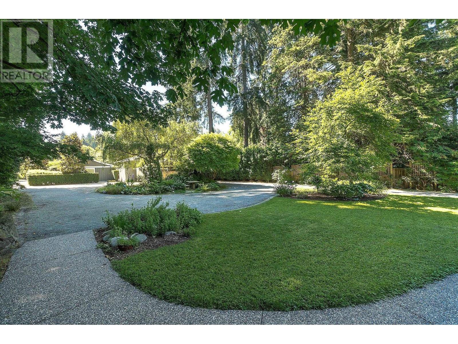 593 Riverside Drive, North Vancouver, British Columbia  V7H 1V4 - Photo 5 - R2791253