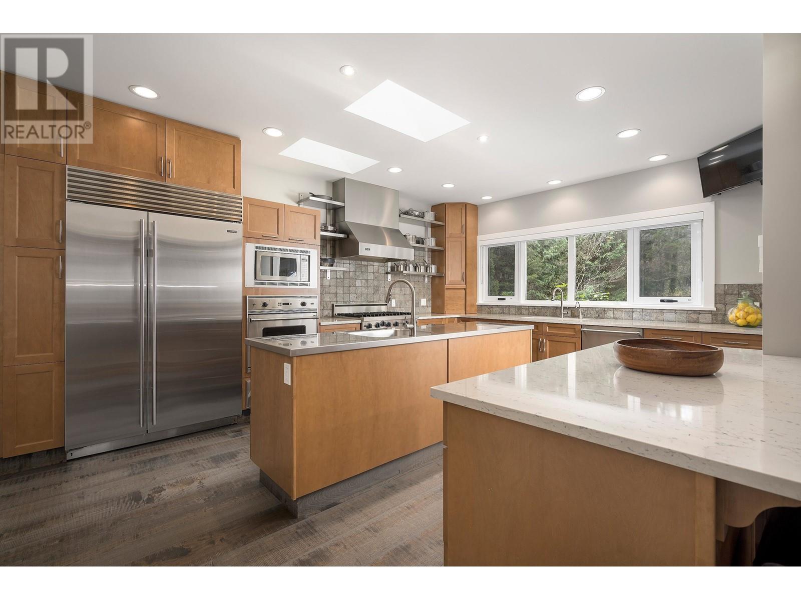 593 Riverside Drive, North Vancouver, British Columbia  V7H 1V4 - Photo 15 - R2791253