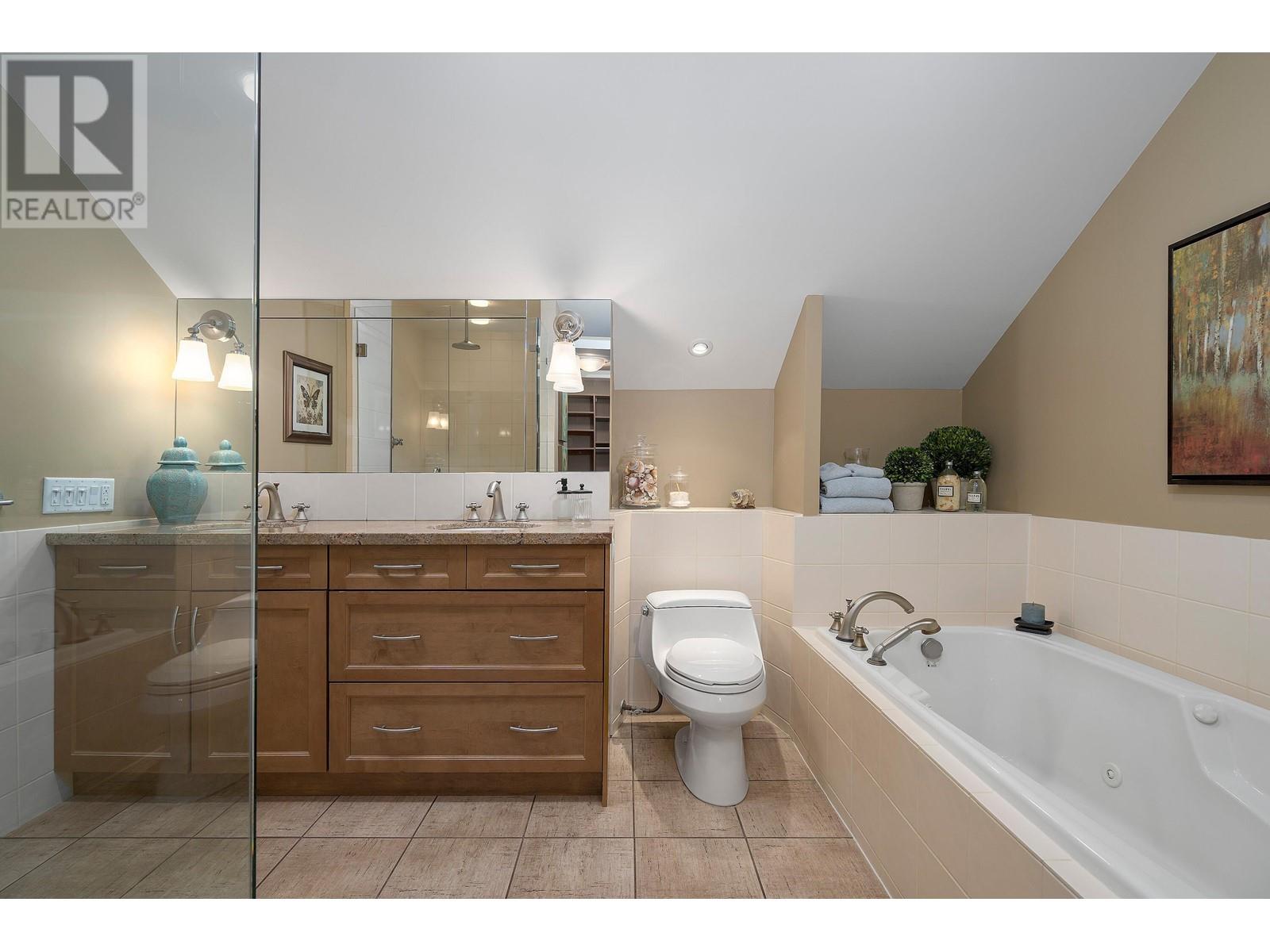 593 Riverside Drive, North Vancouver, British Columbia  V7H 1V4 - Photo 24 - R2791253