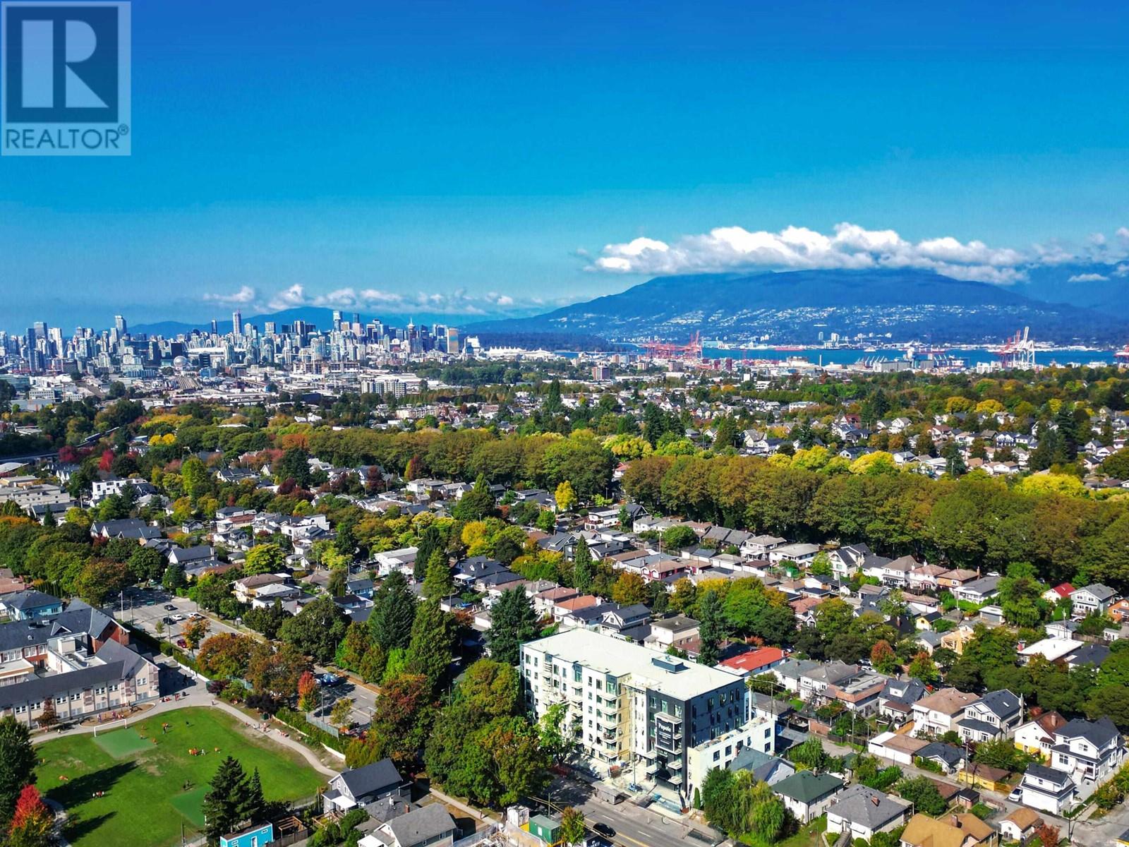 513 2235 E Broadway, Vancouver, British Columbia  V5N 1W8 - Photo 2 - R2826212