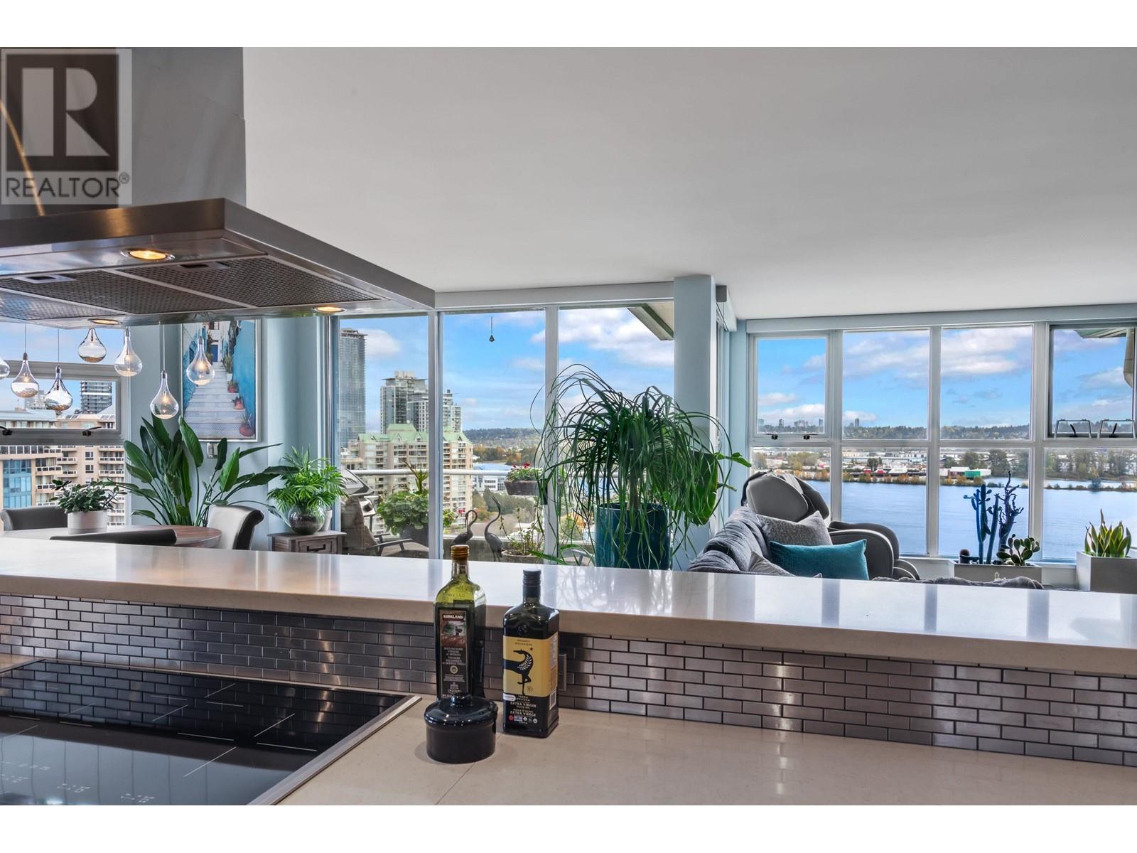 1901 1250 Quayside Drive, New Westminster, British Columbia  V3M 6E2 - Photo 12 - R2828457
